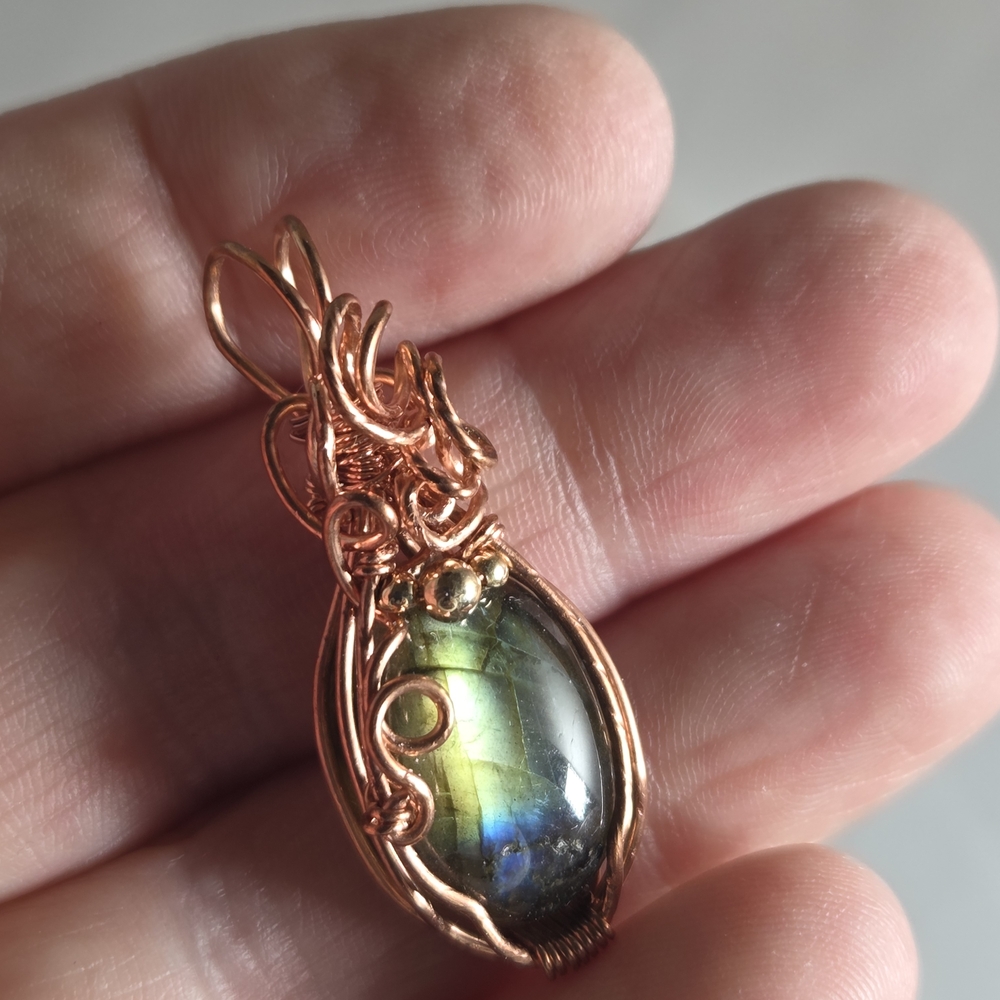 Elegant Copper Wire Wrapped Labradorite Pendant